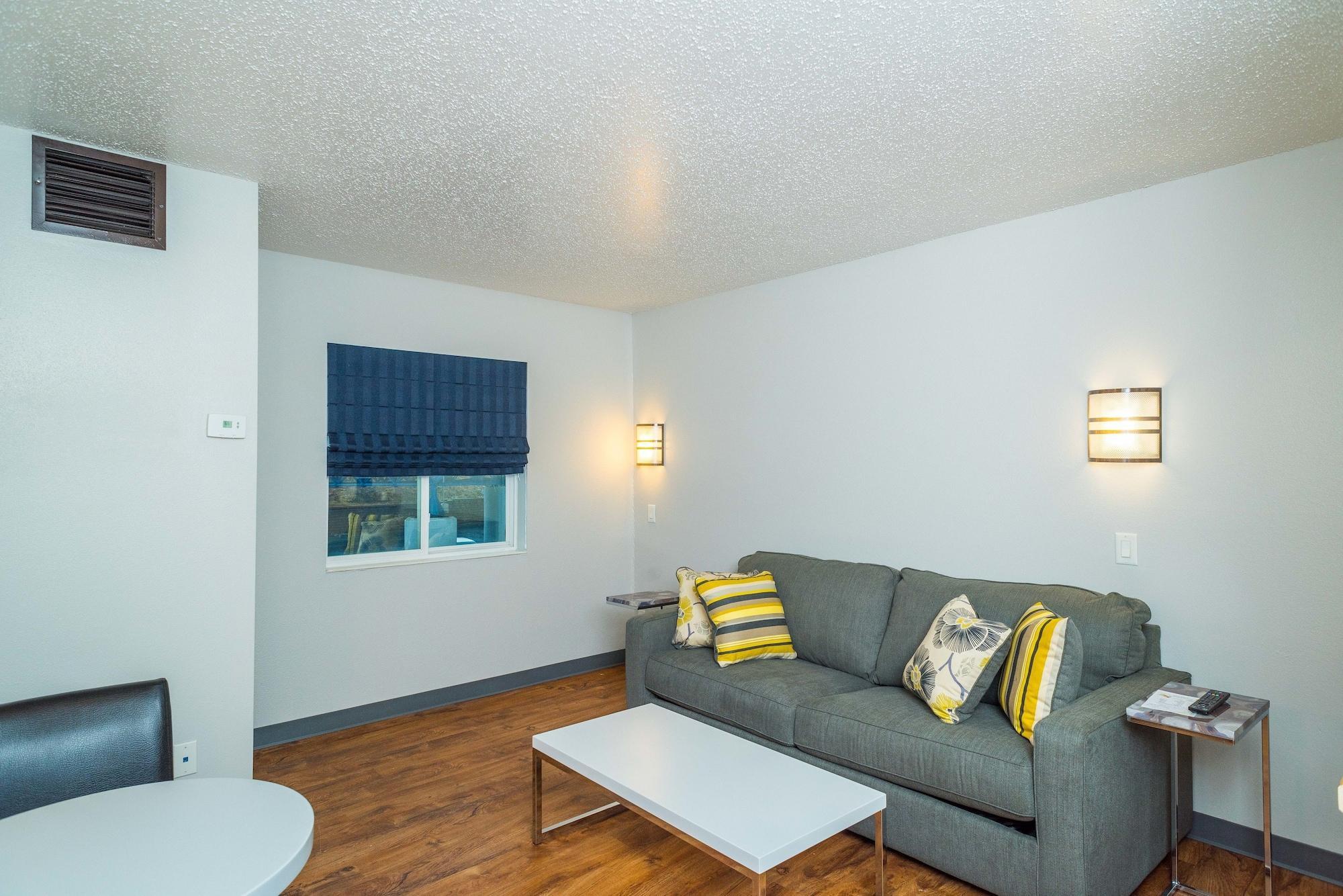 Studio Z, Ascend Hotel Collection Saint Robert Exterior photo
